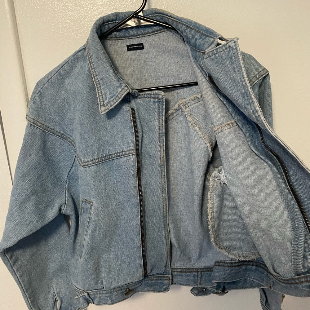 Brandy - Picture 6 of 7